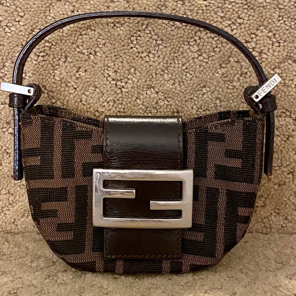 fendi mini croissant